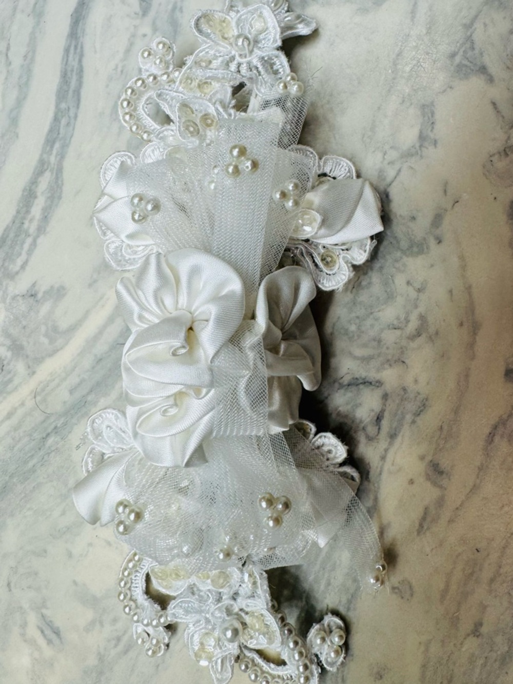 Vintage 90s Bridal Barrette Ivory Lace Pearl Satin Hair Clip Romantic 90s Style - Picture 7 of 14
